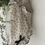 気取らずお出かけする肩フリルのシャーリングワンピ⭐︎