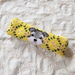 ツヴィスト刺繍のシュナウザーポーチ◆小花柄