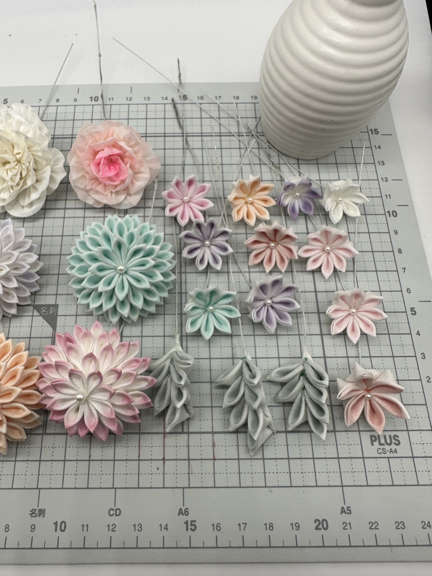 20230408-01 つまみ細工 花束 20230408-01 つまみ細工 花束