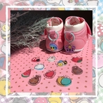 お名前入りシューズタグ　他にご要望あれば対応致します✨　お色変更などもOK❣️ ネームダグ　入園準備　上履きタグ　靴　保育園　幼稚園　ネームキーホルダー　　　　名前プレート　入園祝い　シューズ　プラ板