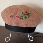 🍓世界でひとつの手刺繍🍓いちご気分🍓しあわせ帽子🍓とっておきベレー帽🍓