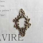 1点　Floral Oval Framework 