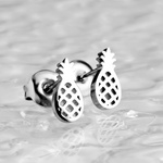 パイナップル ピアス つけっぱなしOK サージカルステンレス パイナップル 