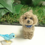 犬　トイプードル(アプリコット）４つ足立ち　イヤホンジャック、ドールハウス、ストラップ他