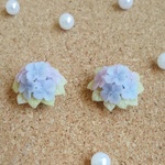 淡い色の紫陽花ピアス☆イヤリング　