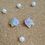 淡い色の紫陽花ピアス☆イヤリング　ミニ