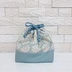 保冷お弁当袋⭐️ナチュラル水色フラワー マチ12cm 大きめ