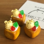 白田さんアイス乗せ ハニートースト チャーム
