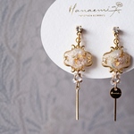 ( ｲﾔｰｱｸｾ ) antique / ｸﾘｰﾑ