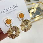 ピアス イヤリング変更可能 オレンジ ボタンアクセサリー サージカルステンレス ギフト