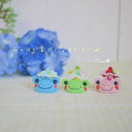 【直径3～4cmサイズ】かえるさん帽子🐸️🩵