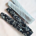 ずれが気にならない 超ロング水筒肩ひもカバー 【 恐竜／チェック 】