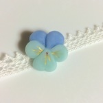 Mさまオーダー ♡ 砂糖菓子みたいな ビオラ一輪のブローチ