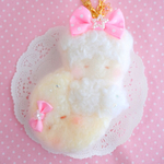 ふわふわひつじとお月さまといっしょバッグチャーム(白ひつじ)