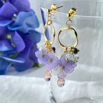 【特集掲載】色が変わる紫陽花イヤリング/ピアス ٭❀* 淡いグラデーション 揺れる大人可愛い耳飾り 華やか 軽い