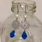 青いしずくのフラワーレースピアス💧✨
