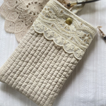 アンティークなインド刺繍リボンのスマホポーチ