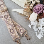 【new】ｼｮﾙﾀﾞｰｽﾄﾗｯﾌﾟ　ｲﾝﾄﾞ刺繍ﾘﾎﾞﾝ　ｽﾏﾎｽﾄﾗｯﾌﾟ　ﾋﾟﾝｸﾍﾞｰｼﾞｭ