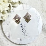 brown × square ワイヤーデザインのシンプルアクセサリー