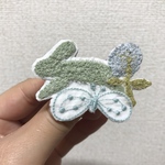らんらんうさぎさんブローチ○ミナペルホネン
