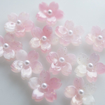 季節の花　小さなひと粒ピアス　桜OR紫陽花OR金木犀OR淡水パールの実　チタン