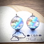 レジンピアス イヤリング 虹のかかる青空 まん丸 15mm