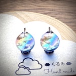 レジンピアス イヤリング 虹のかかる青空 まん丸 12mm