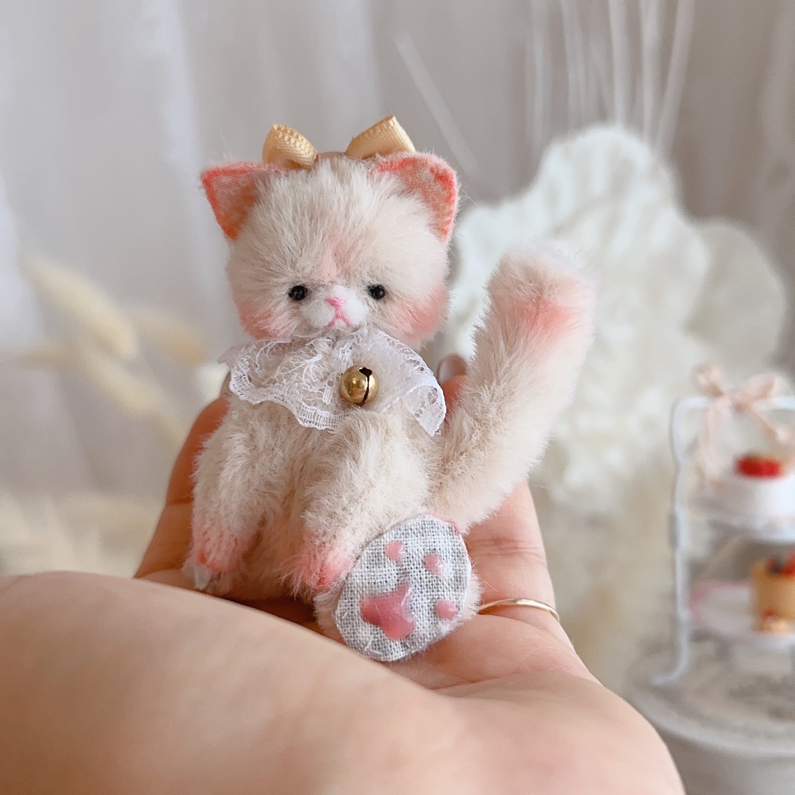 カモミールティーラテ　自作ぬい カモミールティーラテ 自作ぬい （タレ目🎀ラテねこちゃん✨肉球