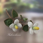 【再販予定】ブローチ〜ドクダミ〜