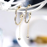 【限定セール￥399】韓国ファッション　ハートモチーフ＆揺れるピアス　アクセサリー　-2065