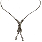 90sVINTAGE ロングラインビジューnecklaceヴィンテージ　ミニ　シルバーネックレス　ブラックフラワー　アンティーク  クラシカル　ゴールド　コスチュームジュエリーブライダル