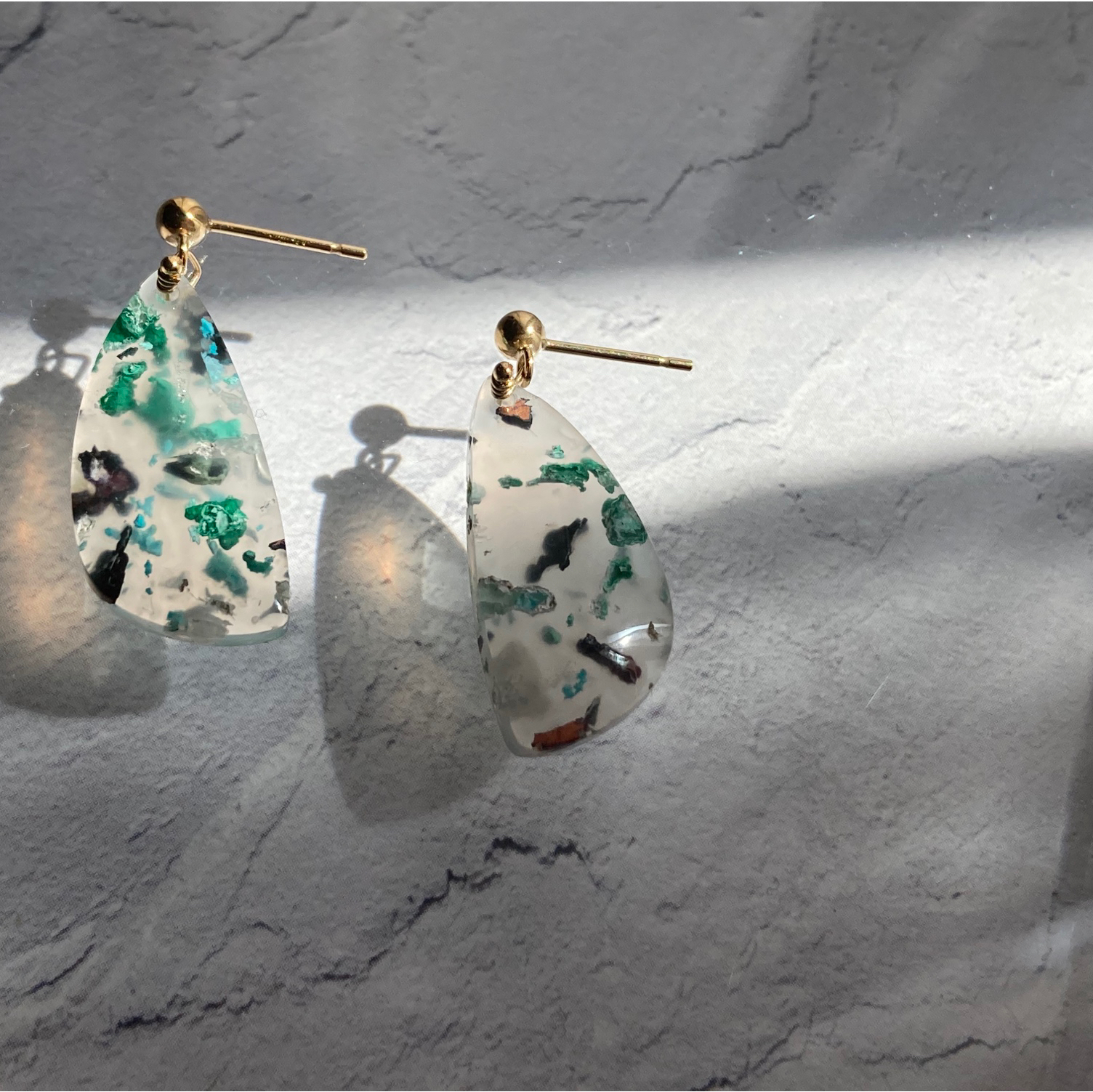 ●Chrysocolla in agate  pierce ●