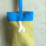 にょろにょろヘビ吉くんがチャームポイント☆自慢のシッポも見てね☆８号帆布のシューズケース