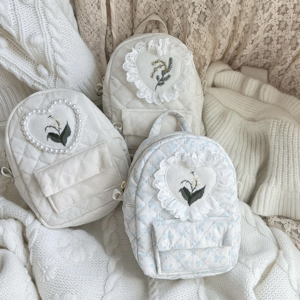 専用　ハンドメイド　刺繍　パピヨン　キーホルダー　ミニ＆ミニミニリュック型ポーチ 専用 ハンドメイド 刺繍 パピヨン キーホルダー ミニ＆ミニミニ