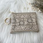 インド刺繍リボンのカラビナ付きフェイクレザーポーチ