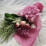 ＊生花＊アジサイ入り花束＊ドライになる花束スワッグ