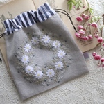 R4刺繍 リネン巾着　キナリ×ストライプ