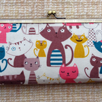 猫柄のがま口財布
