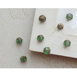 新緑の香り　チェコビーズ　6mm 8個