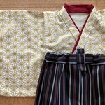 値下げ【完成品】80ｃｍ　男の子　金麻の葉着物上着＆縞袴風ロングスカート 出産祝い、誕生日、初節句、お正月、端午の節句 結婚式に　