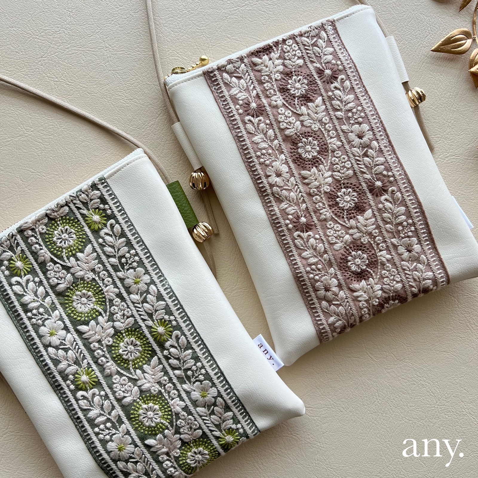 受注制作🪡】インド刺繍リボンスマホポシェット あずきbrown✨スマホ