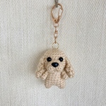 【新作】編みぐるみ犬キーホルダー：コッカー(クリーム)