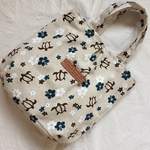 タック入りトートバッグ☆綿麻・花＆ホヌ柄8250③・サブバッグ・エコバッグ