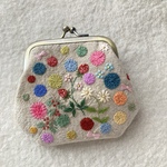 【訳あり】リネンと四角い刺繍のコラージュがま口3
