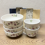 【dog9638様ご予約品】ハチとお花畑カップとボウル　貼り合わせ角皿ペア