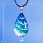 〖送料無料〗 一欠片のアート　【波の軌跡】 K-059　(designer-m)　レジンネックレス　レジンアクセサリー
