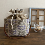 外ポケット付き巾着袋　持ち手付き　北欧くすみパープルの実