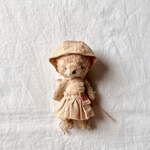 紅茶染めふわくま［９cm］／小さなぬいぐるみ／ハンドメイドミニチュアテディベア