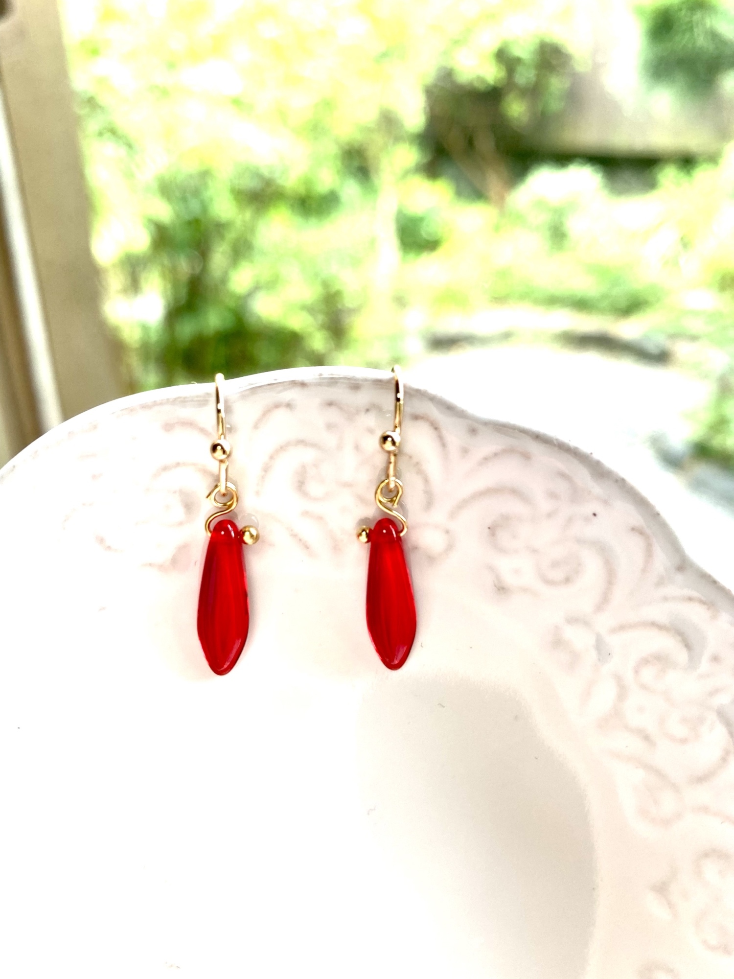 再再再再再再再再再販 ナウシカの様な紅いタガーピアス ピンクゴールド