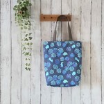 撥水加工＊紫陽花＆うさぎちゃんのA4トートバッグ(マチ広め)